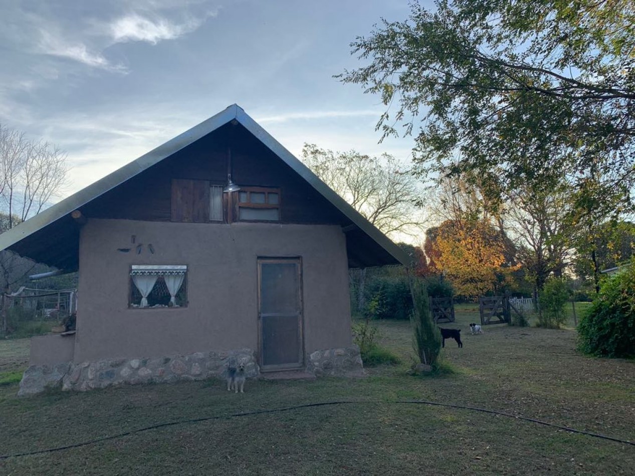 Cabaña en Barrio Velez Crespo- Calamuchita