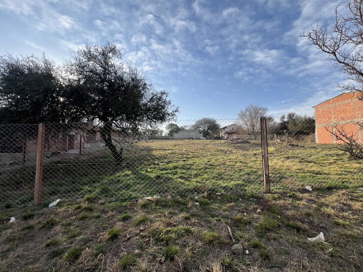 TERRENO EN SANTA MONICA 1500m2