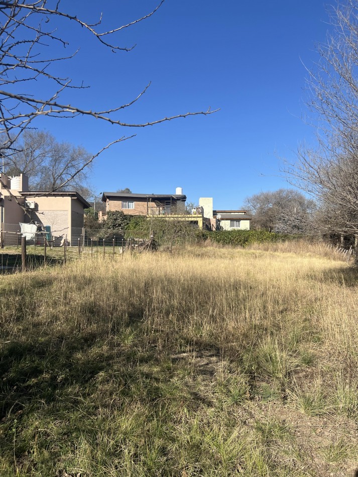 TERRENO EN BARRIO LA HUNGRIA