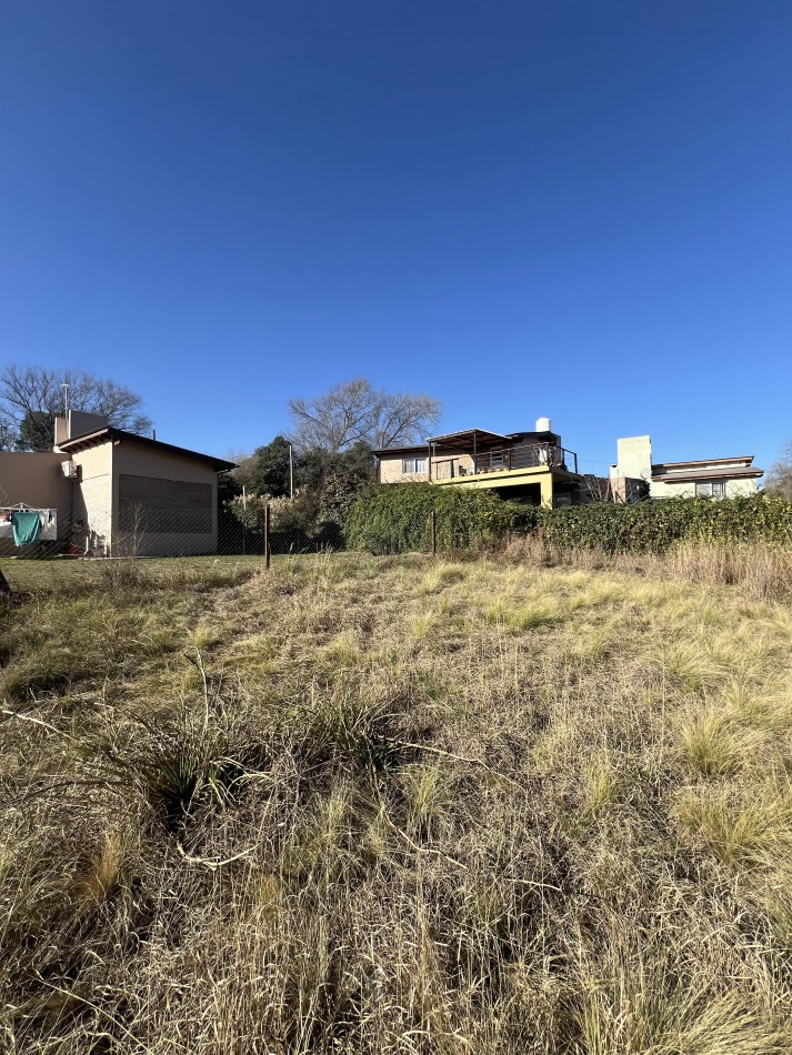 TERRENO EN BARRIO LA HUNGRIA