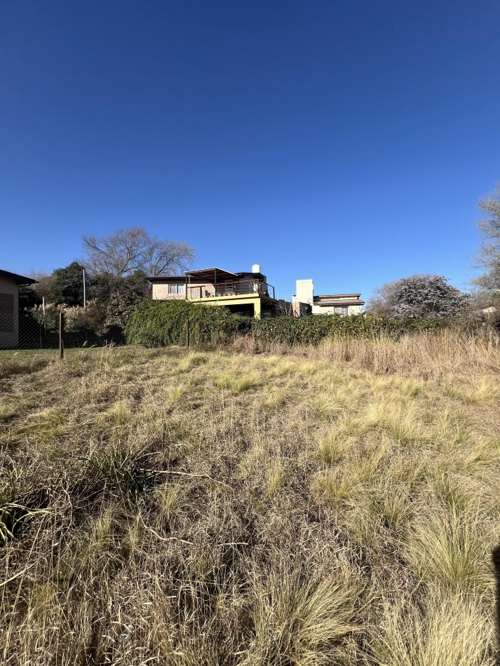 TERRENO EN BARRIO LA HUNGRIA