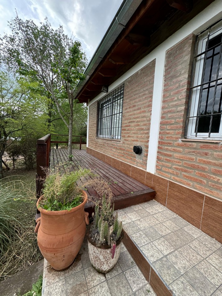 Vivienda -Villa Estrada- A una cuadra del rio Santa Rosa