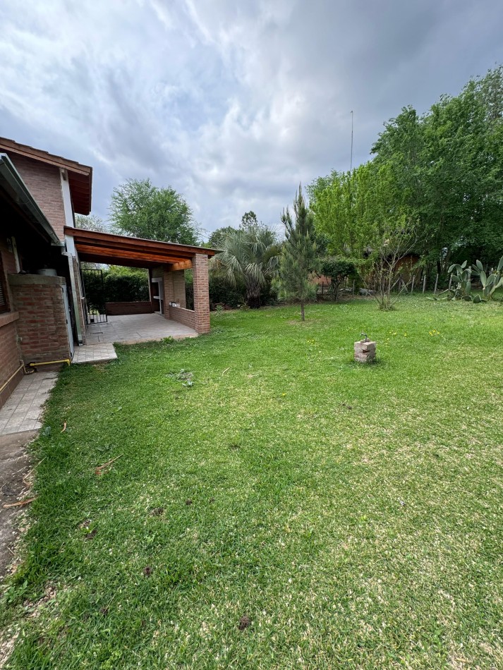 Vivienda -Villa Estrada- A una cuadra del rio Santa Rosa