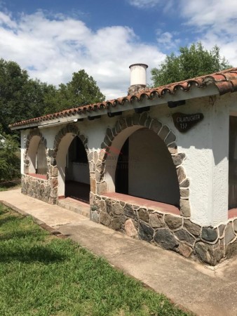 VIVIENDA BARRIO LAS FLORES